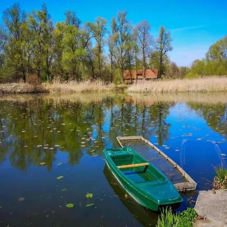 Rustic Cottage With Pool