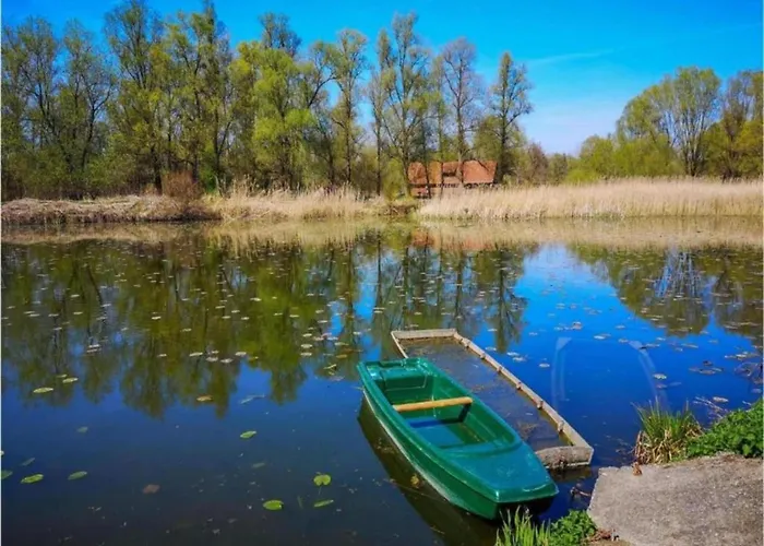 Rustic Cottage With Pool