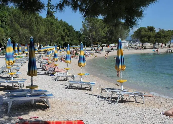 Apartman Rustic Cottage With Pool