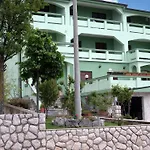 Апартаменты Apartment Dramalj Драмаль