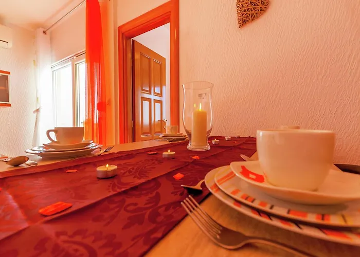 Rustic Cottage With Pool Appartement